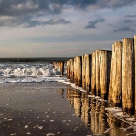 Gezellig Chalet In Het Mooie Zeeland - Oostkapelle Bagian luar foto