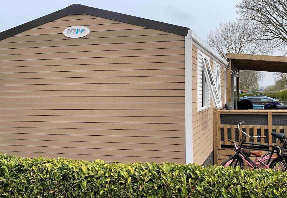 Gezellig Chalet In Het Mooie Zeeland - Oostkapelle Bagian luar foto