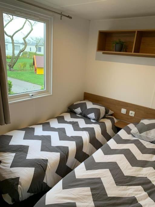 Gezellig Chalet In Het Mooie Zeeland - Oostkapelle Bagian luar foto
